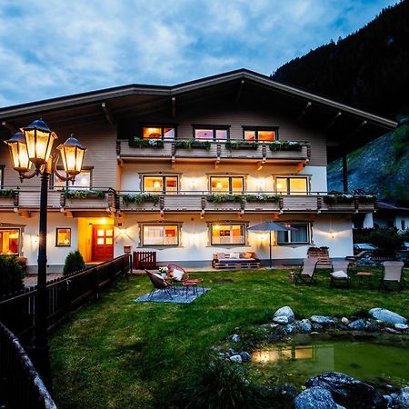 Pinetree Lodge Mayrhofen Exterior photo