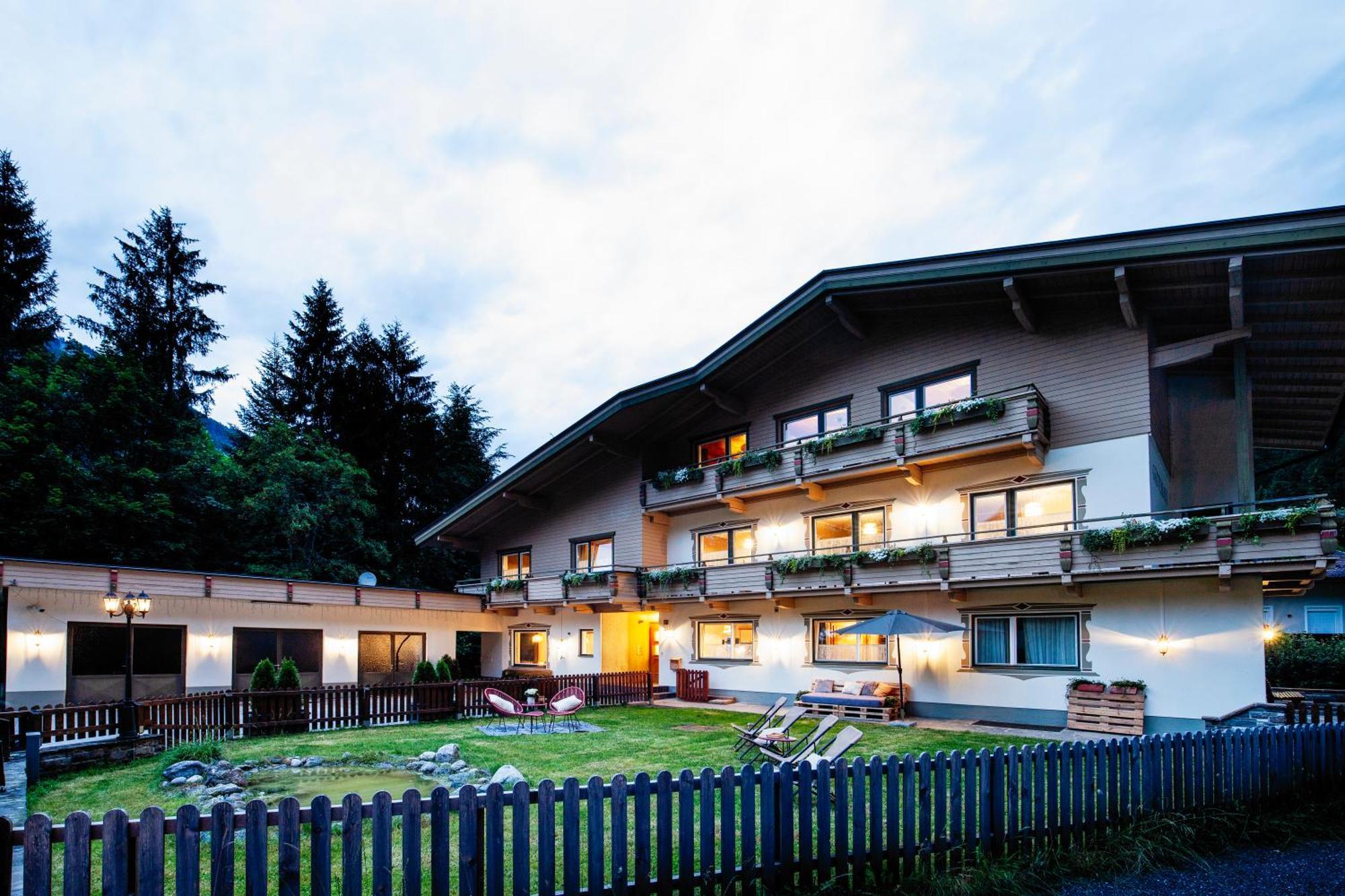 Pinetree Lodge Mayrhofen Exterior photo